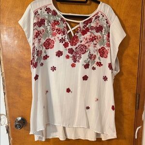 Maurices Ivory Floral Short Sleeve Top